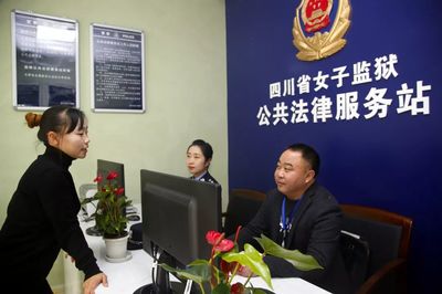上班時(shí)間“發(fā)傳單”，她們竟然是在發(fā)福利？——法律信息咨詢(xún)的另類(lèi)服務(wù)模式解讀