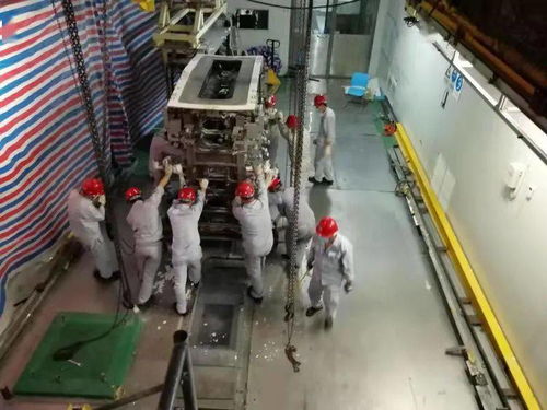 設備運行的維護人 光電產業集團旭飛公司熔配成型部維修系團隊